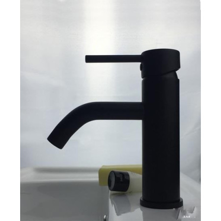 Смеситель для раковины Rea Lungo Black