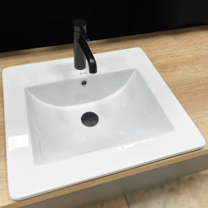 Умивальник врізний VBI Ferrara 50 White білий